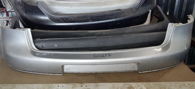Wolksvagen Golf 5 Arka Tampon