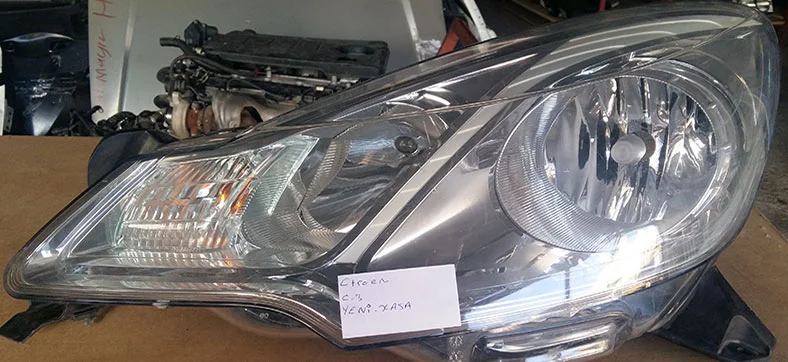 Citroen C3 Yeni Kasa sol Far